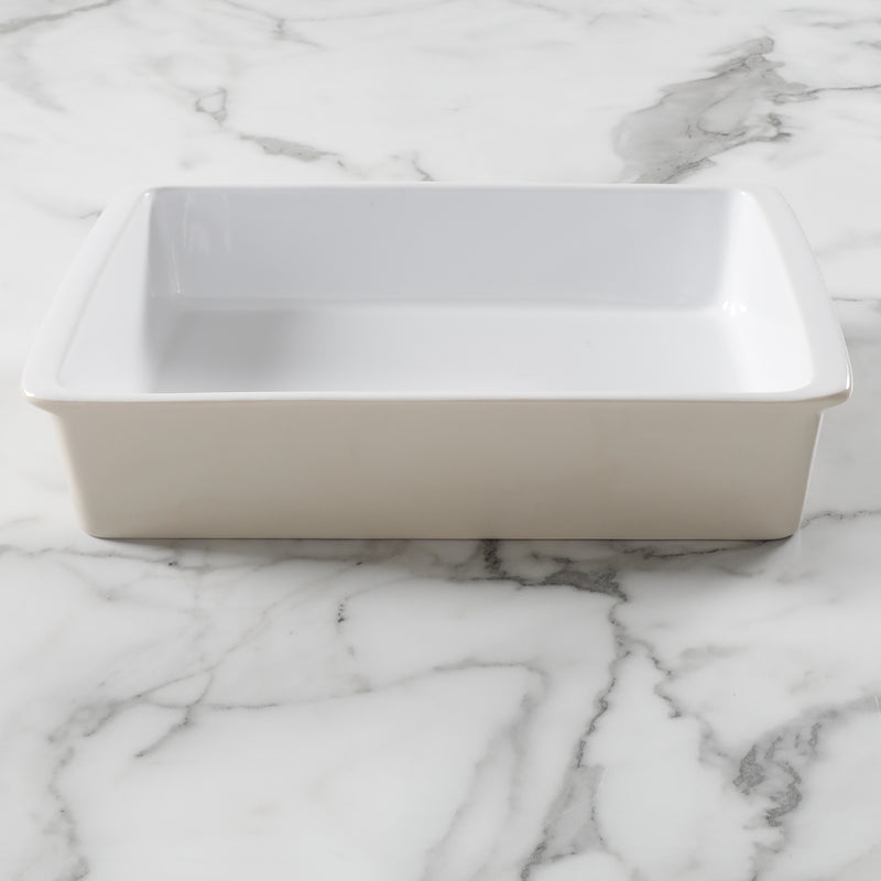 Vanowen 11" Baker