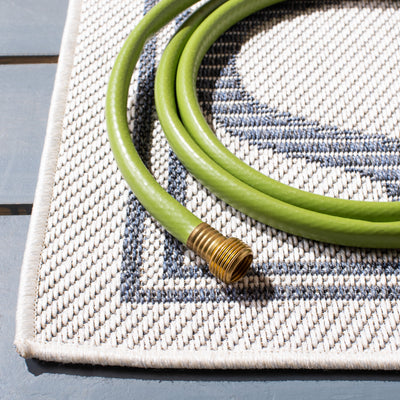 Martha Stewart Geo Trellis Indoor/Outdoor Rug
